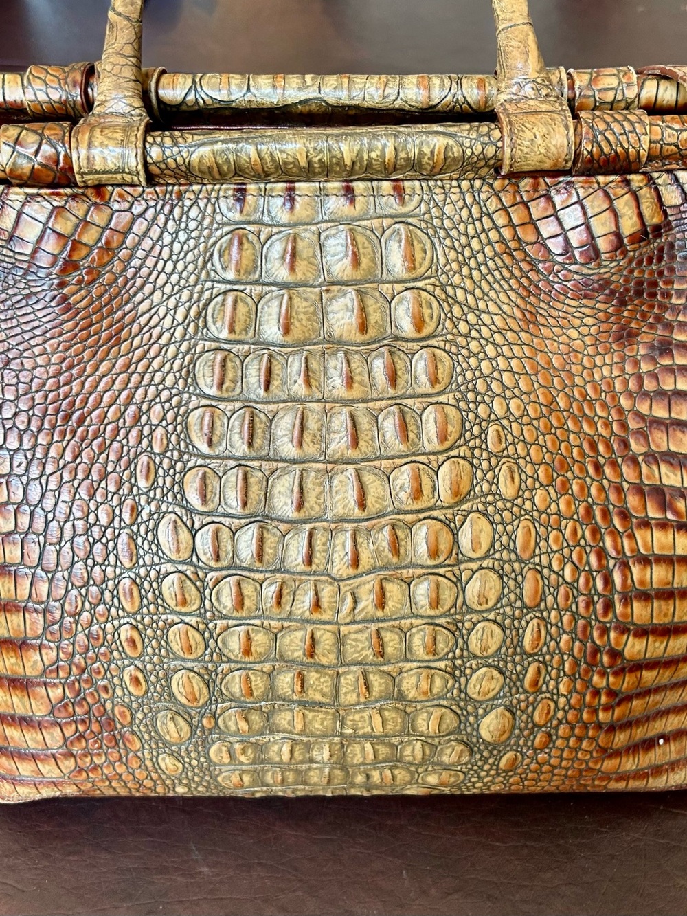 Brahmin Textured Croc-Embossed Brown Leather Tote - Classic Shoulder Bag - Picture 2 of 6